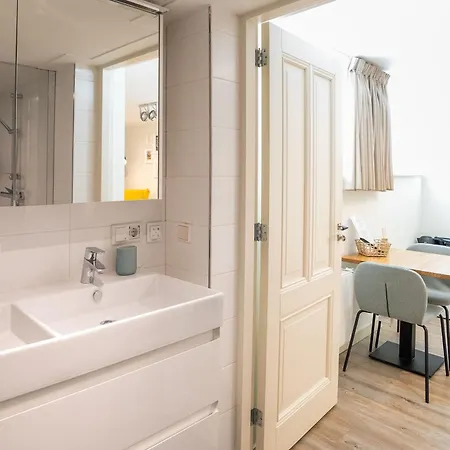 Nassau Canal - In The Heart Of The 3*