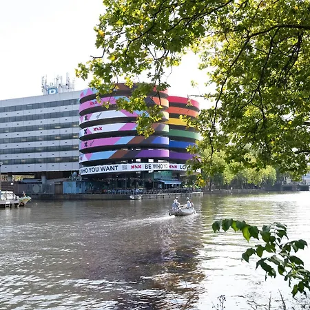 Nassau Canal - In The Heart Of The Amsterdam
