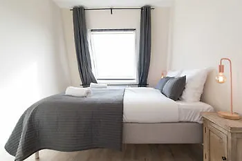 Nassau Canal - In The Heart Of The Gasthof