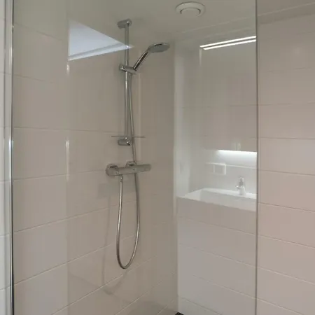 Nassau Canal - In The Heart Of The Gasthof