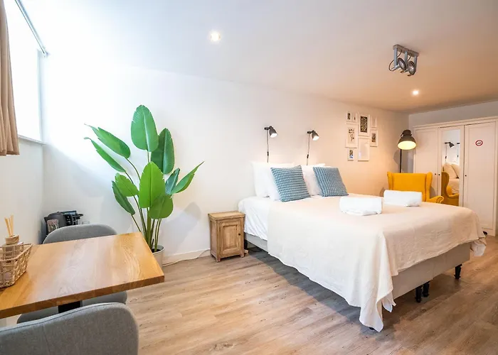 Nassau Canal - In The Heart Of The 3*