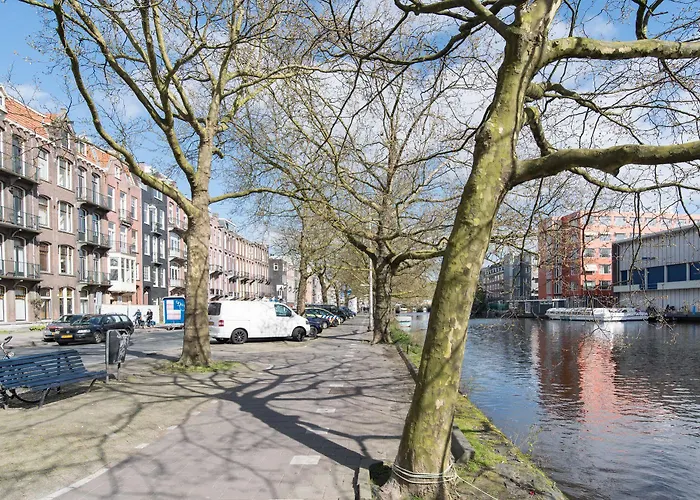 Nassau Canal - In The Heart Of The Gasthuis Amsterdam