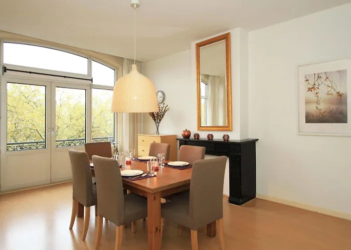 招待所 Nassau Canal - In The Heart Of The